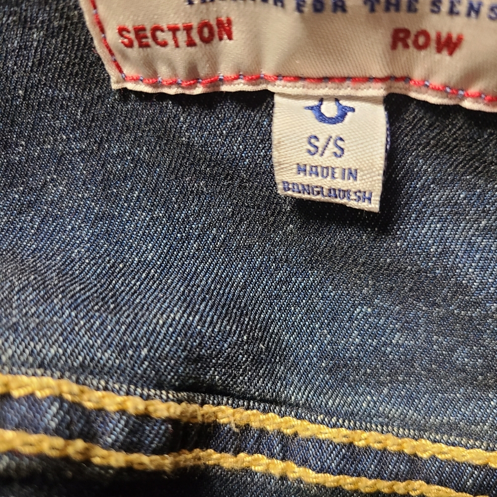 TRUE RELIGION HOODED DENIUM JACKET - Picture 10 of 11